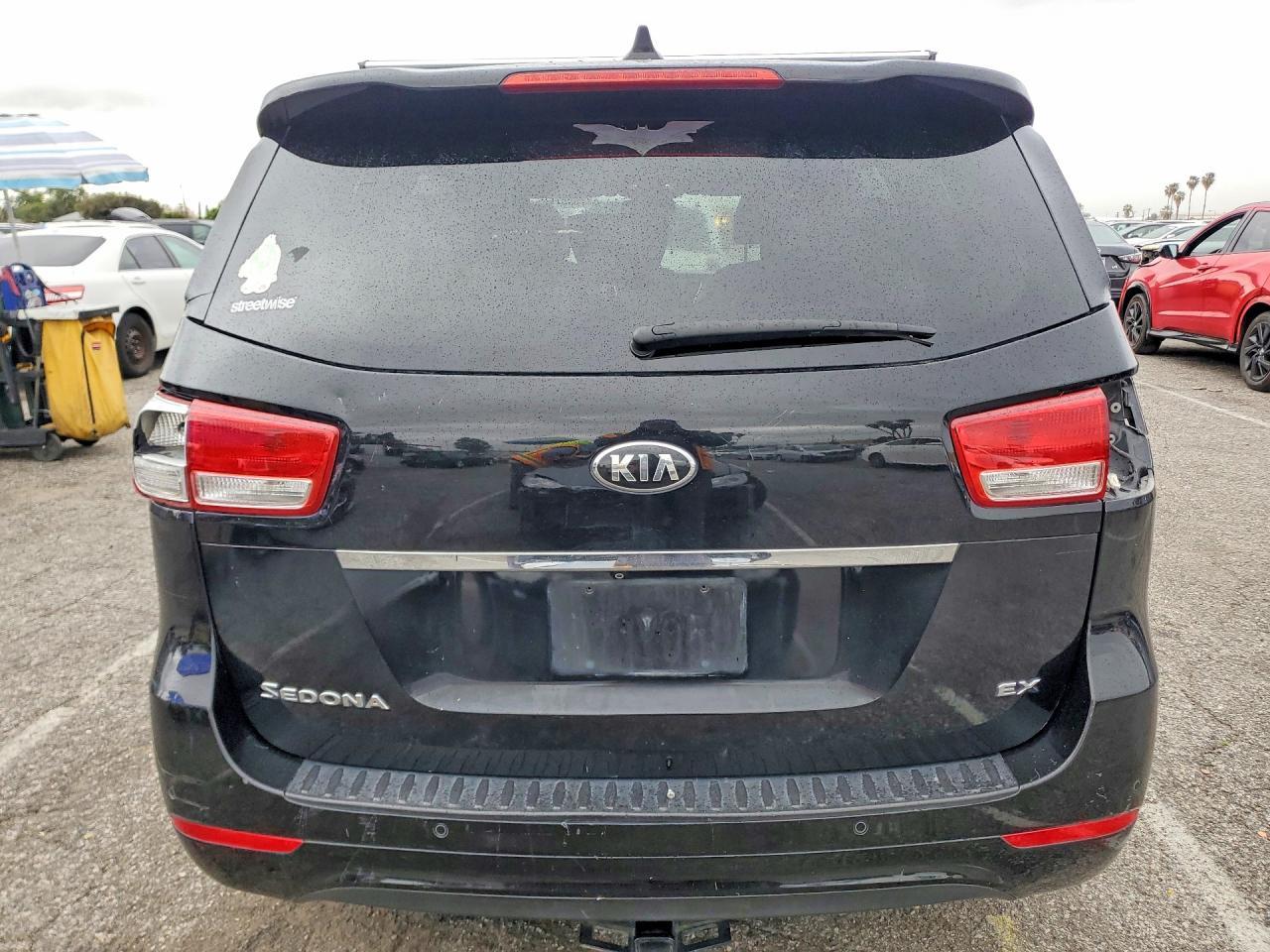 2016 Kia Sedona Ex - Image 6