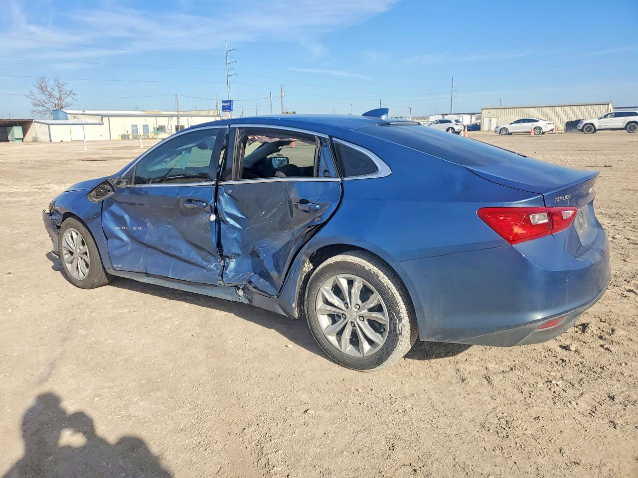 2025 Chevrolet Malibu Lt - Image 2