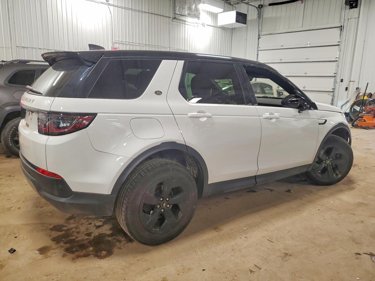 2020 Land Rover Discovery Sport S - Фото 3