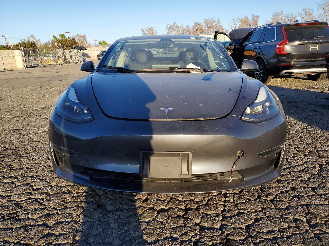 2023 Tesla Model 3 - Image 5
