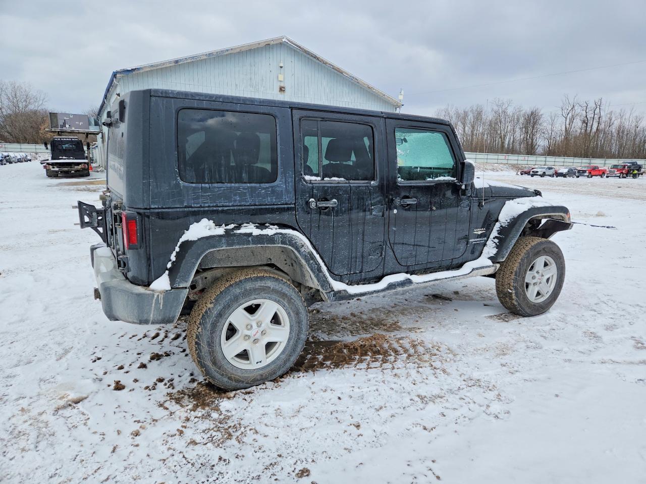 2008 Jeep Wrangler Unlimited Sahara - Image 3