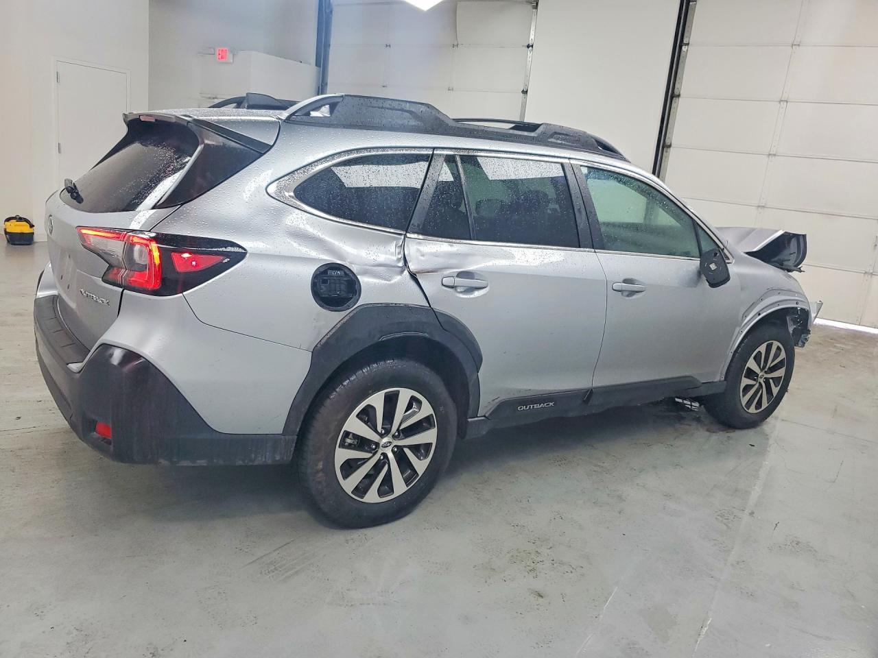 2025 Subaru Outback Premium - Image 3