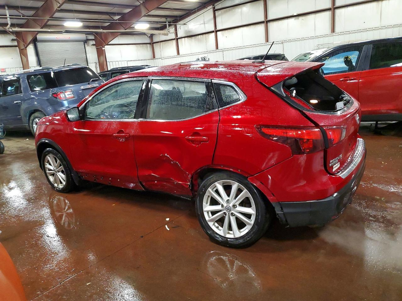 2018 Nissan Rogue Sport S - Фото 2