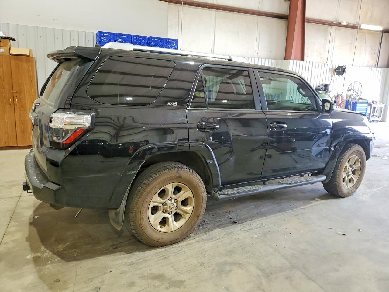 2018 Toyota 4Runner Sr5 - Image 3