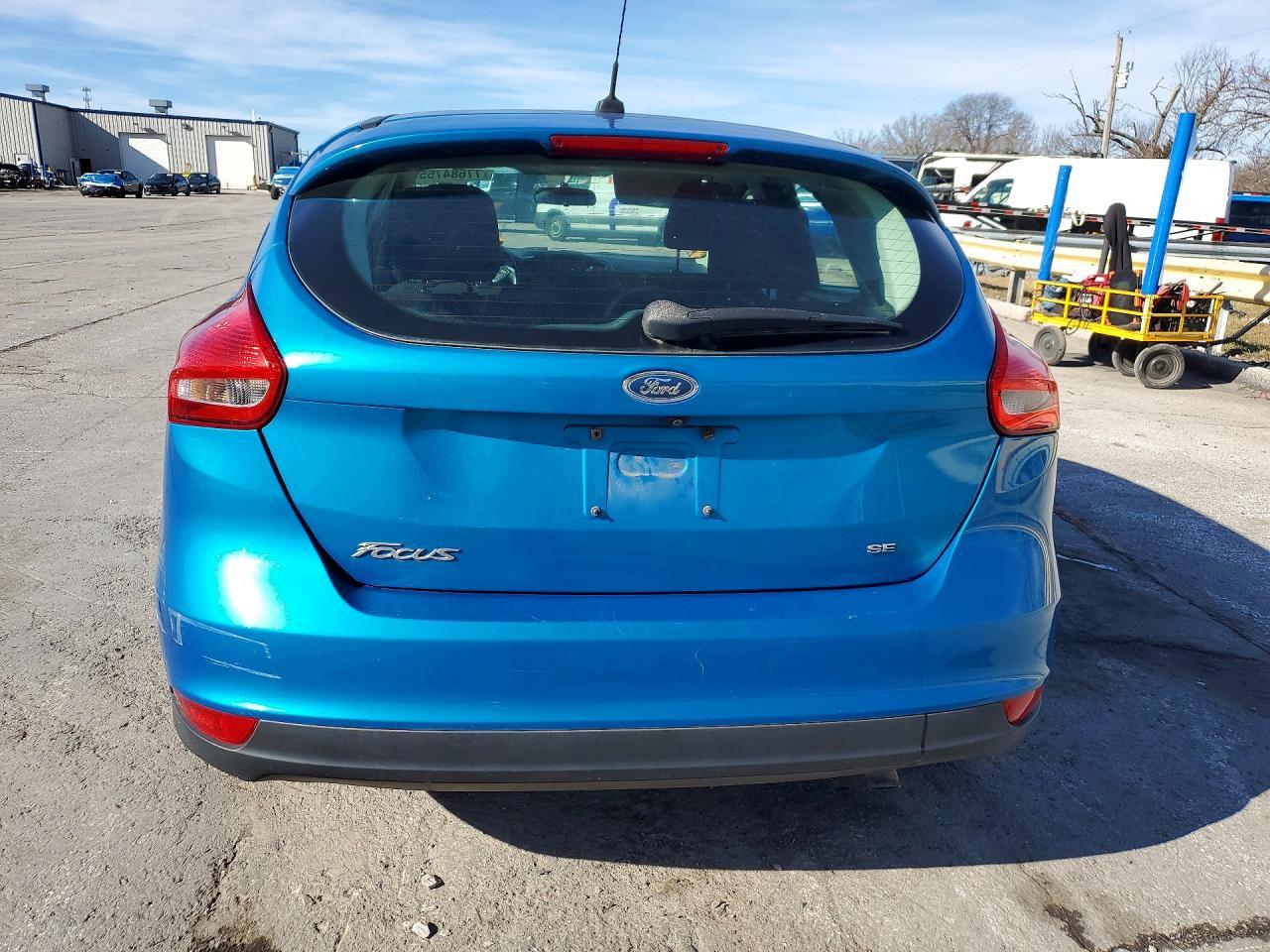 2015 Ford Focus Se - Image 6