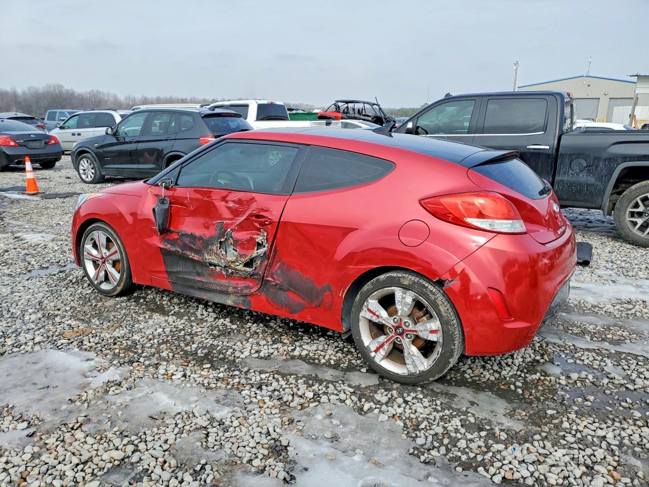 2017 Hyundai Veloster - Image 2