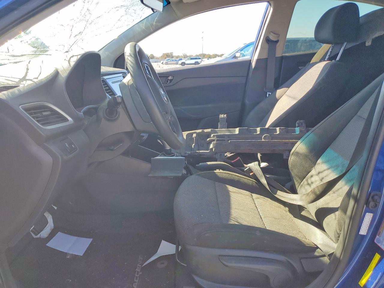 2022 Hyundai Accent Se - Фото 7
