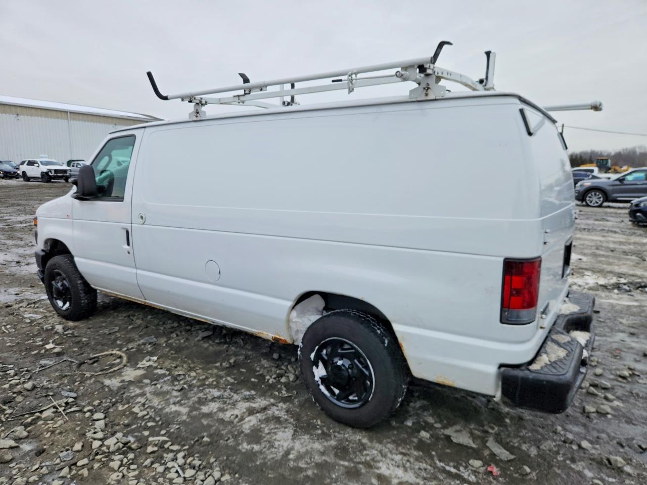 2012 Ford Econoline - Фото 2