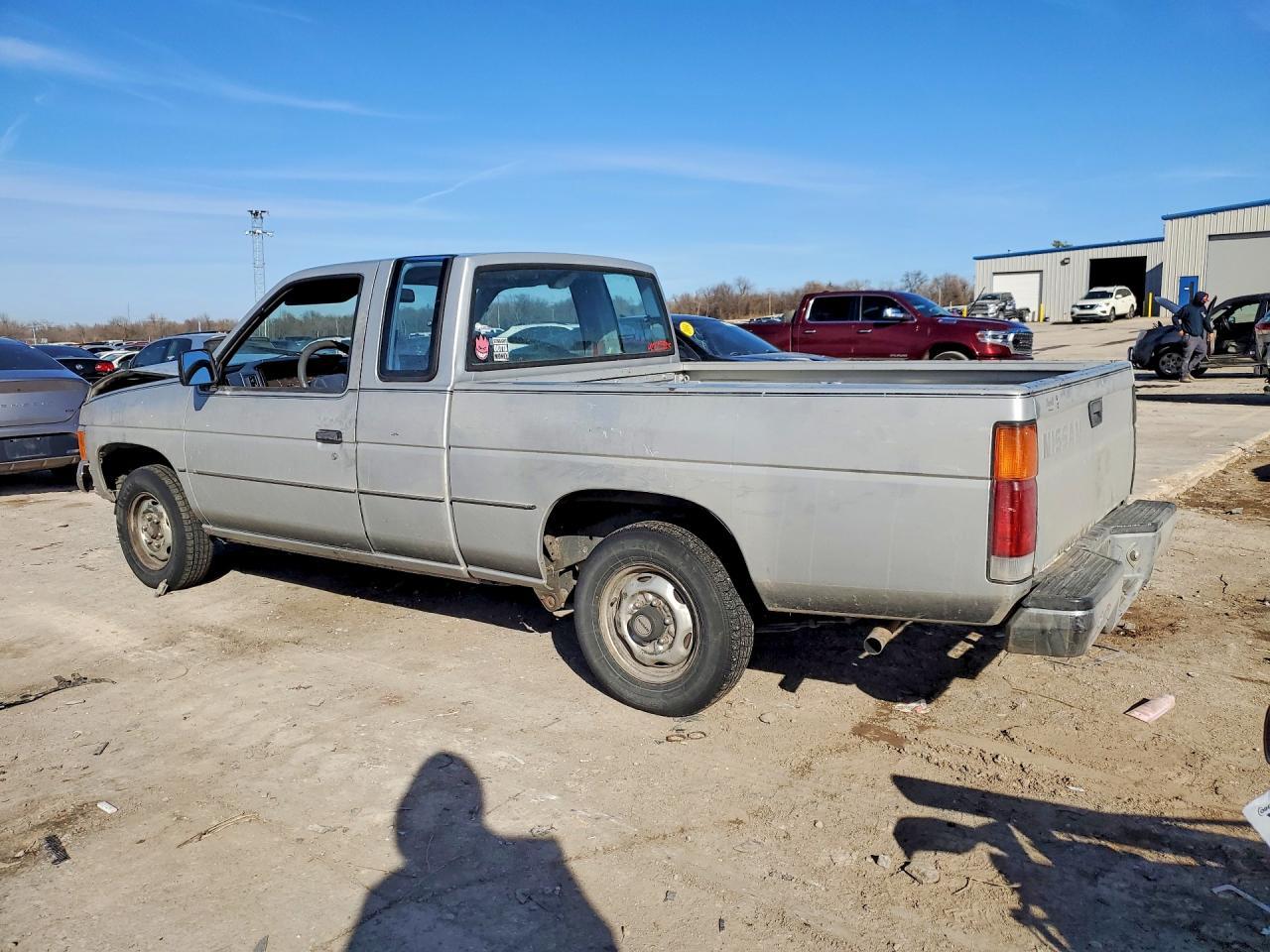 1986 Nissan D21 King Cab - Фото 2