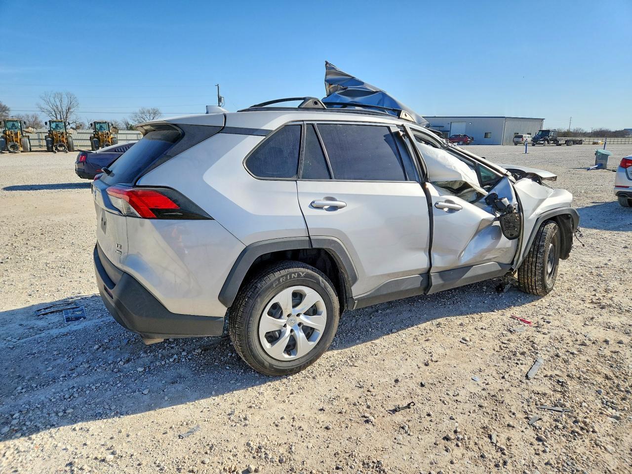 2021 Toyota Rav4 Le - Фото 3