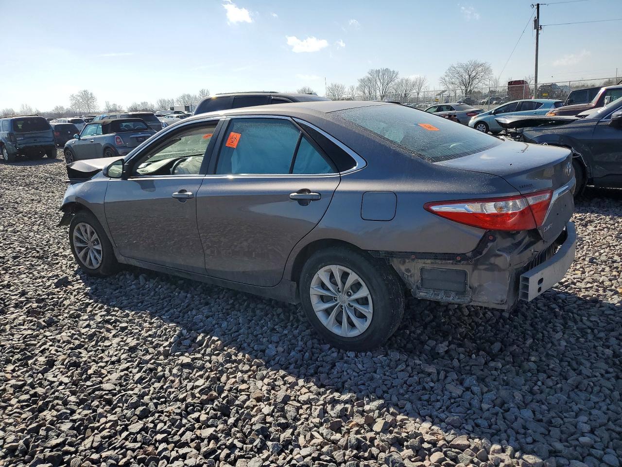 2015 Toyota Camry Le - Image 2