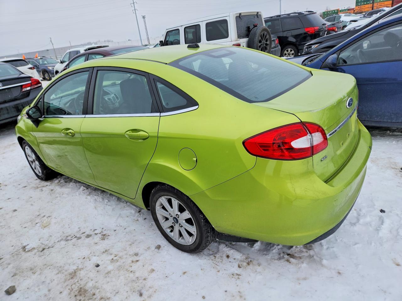2011 Ford Fiesta Sel - Image 2