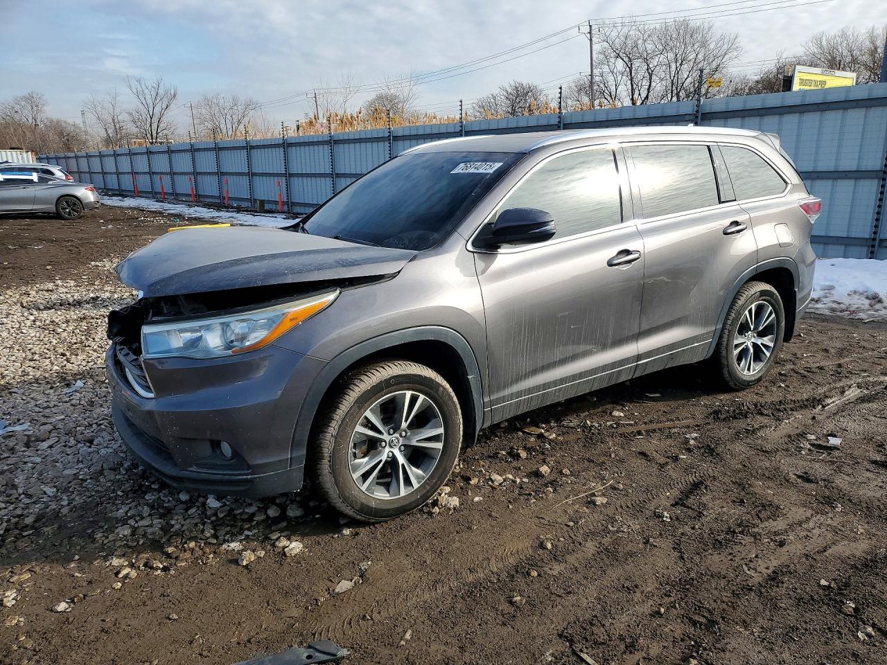 2016 Toyota Highlander Xle