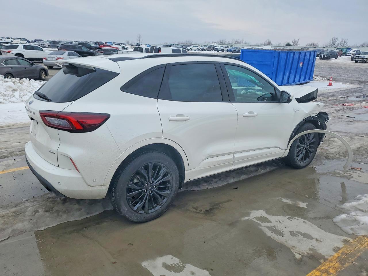 2023 Ford Escape St Line Elite - Фото 3