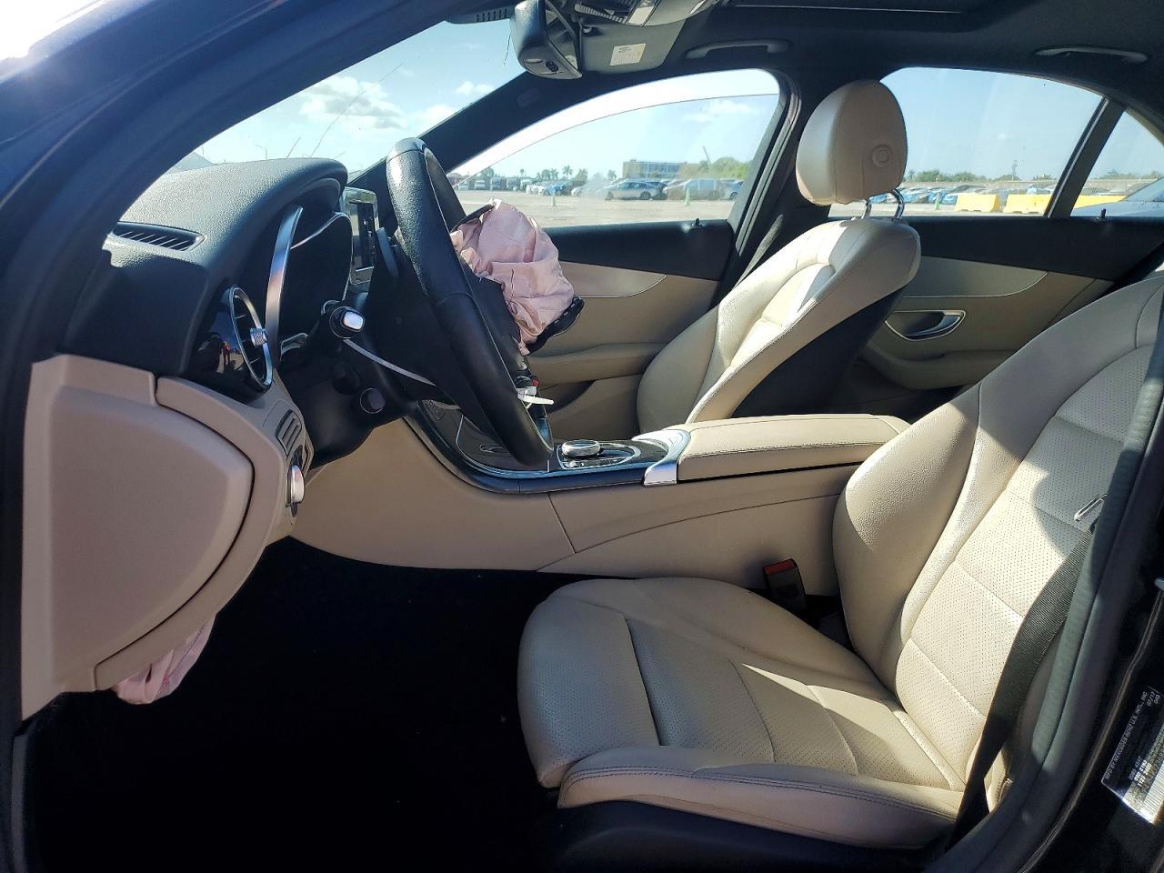 2018 Mercedes-Benz C 300 - Image 7