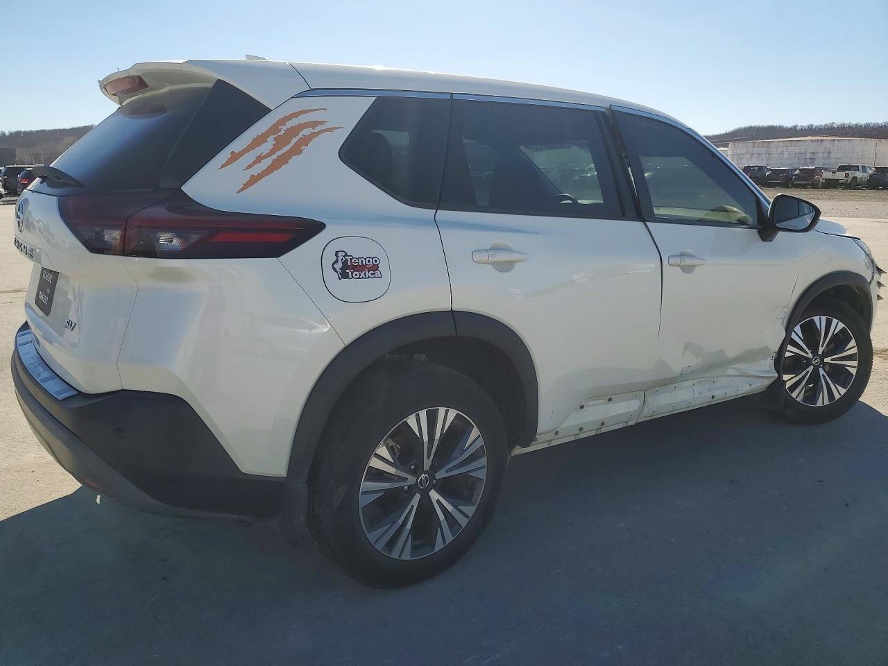 2021 Nissan Rogue Sv - Image 3