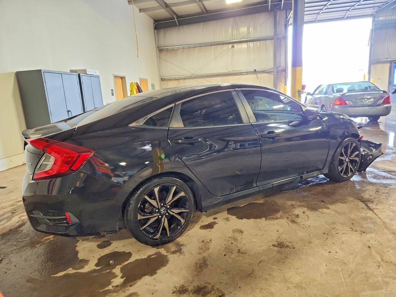 2020 Honda Civic Sport - Фото 3