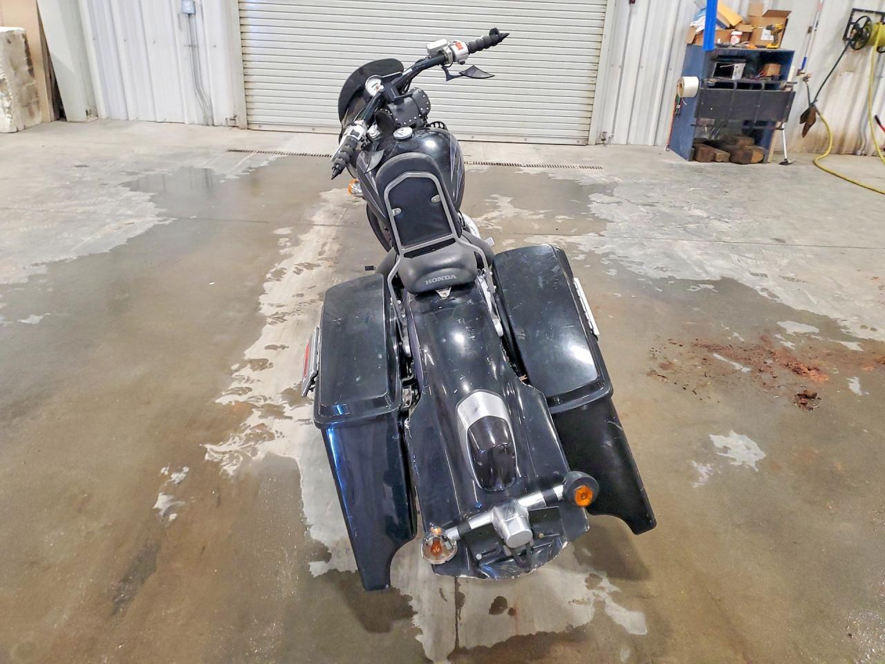 2001 Honda Vt1100 C2 - Фото 4