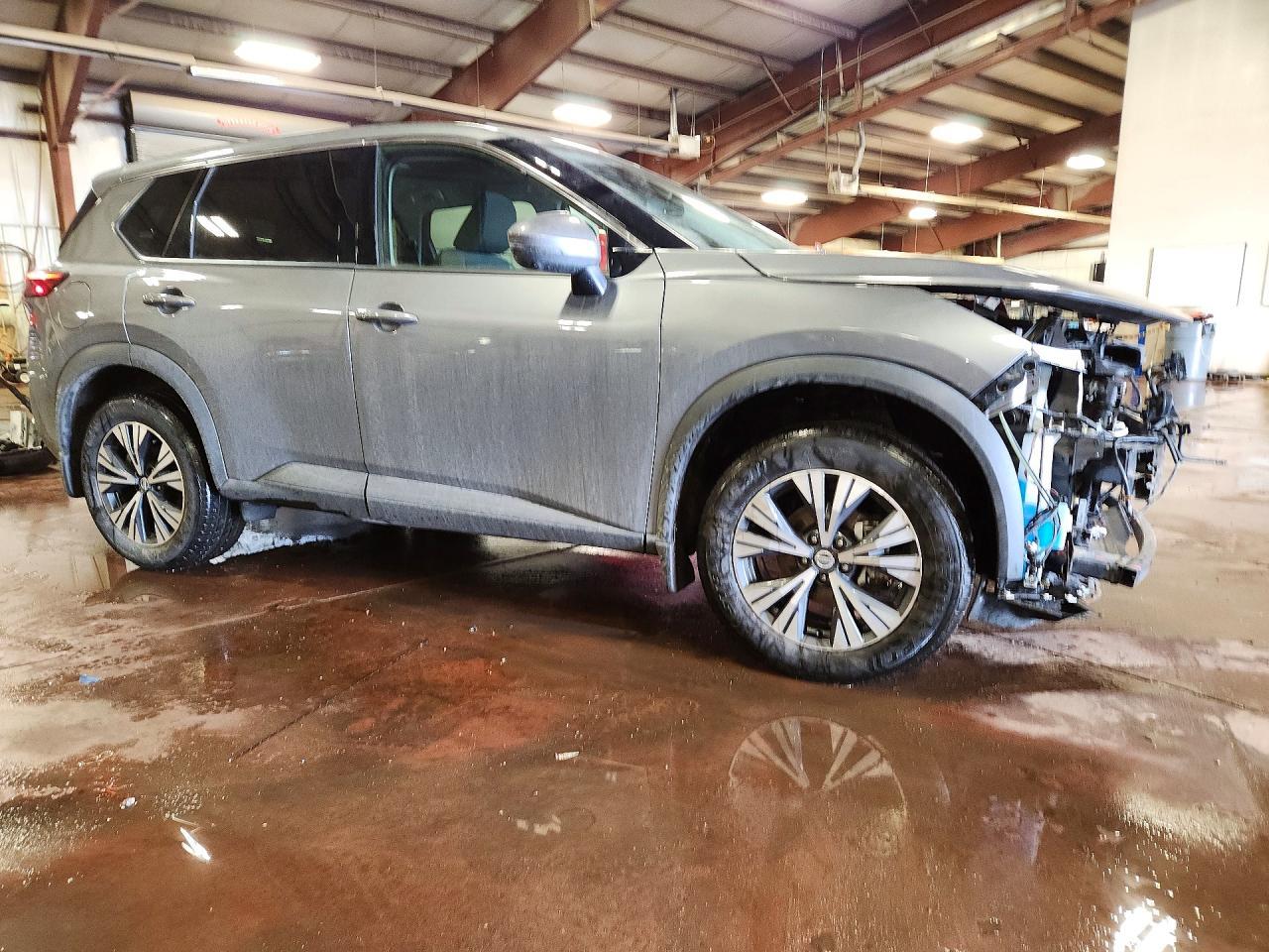 2021 Nissan Rogue Sv - Image 4