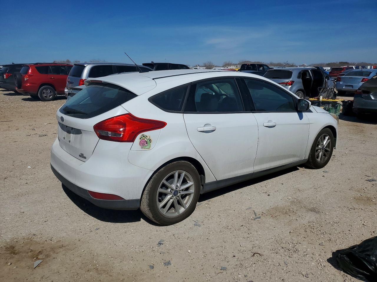 2016 Ford Focus Se - Фото 3
