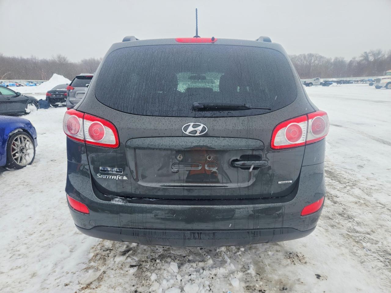 2012 Hyundai Santa Fe Gls - Image 6