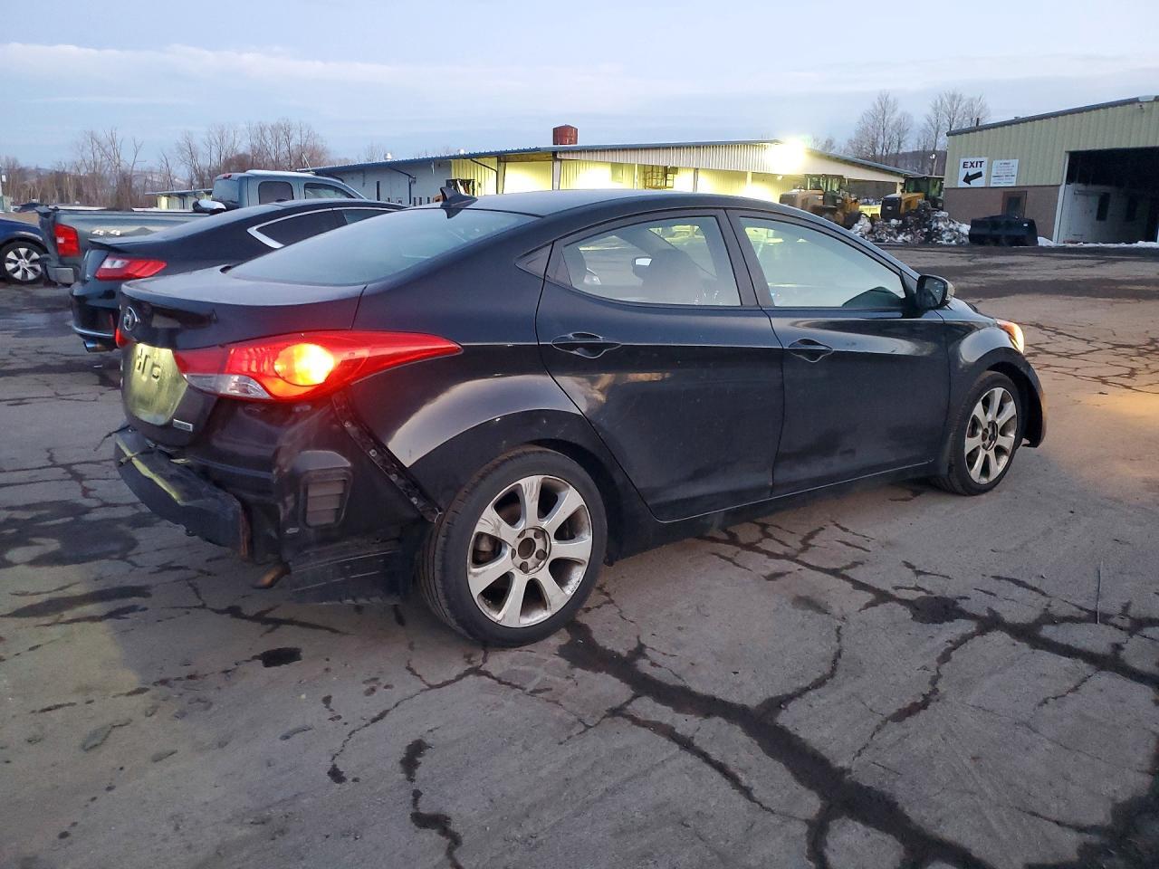 2012 Hyundai Elantra Limited - Фото 3