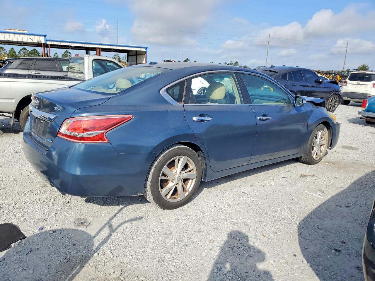 2013 Nissan Altima 2.5 - Image 3