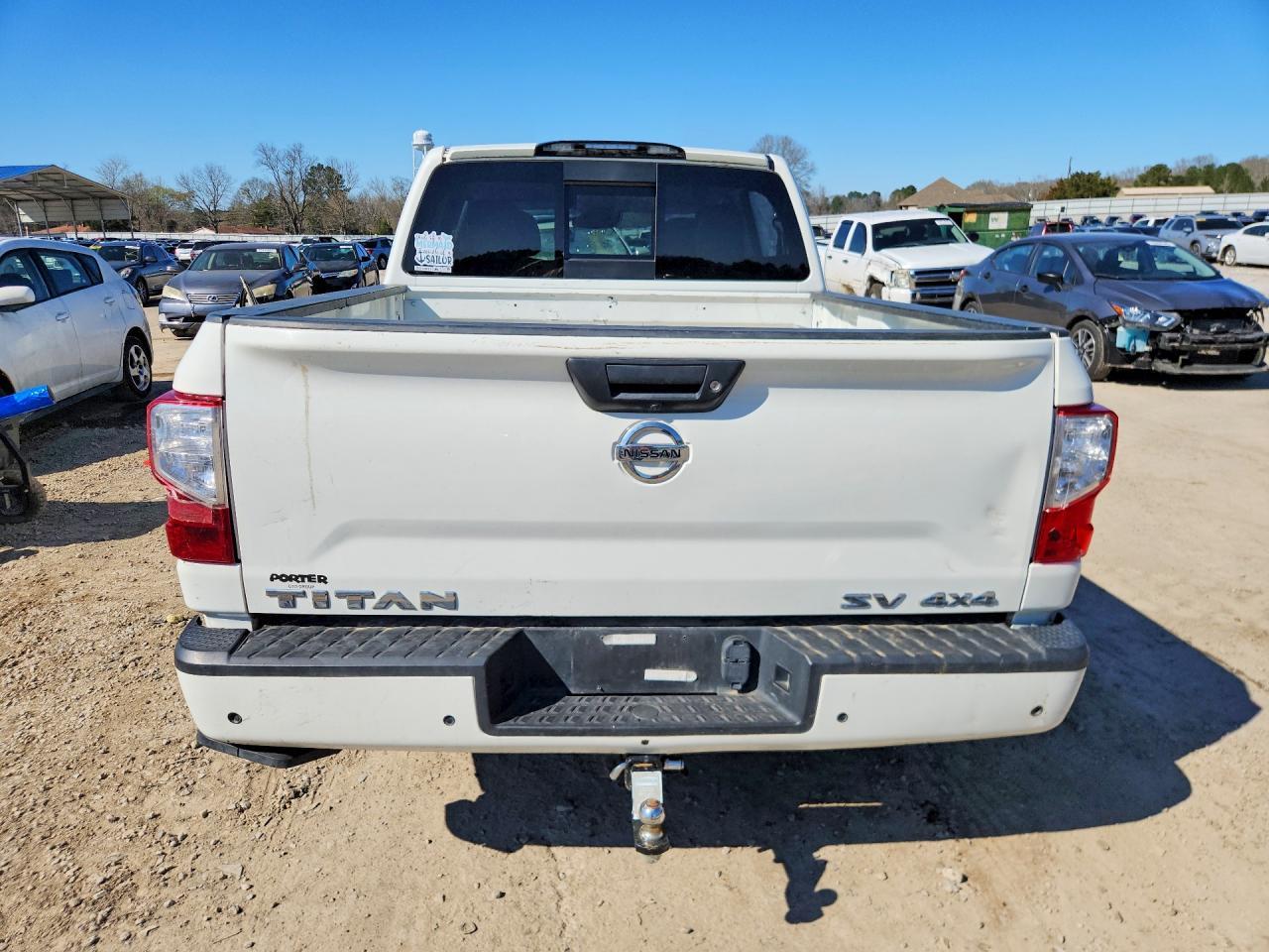 2021 Nissan Titan Sv 4Wd 5.6L V8 Crew Cab - Фото 6