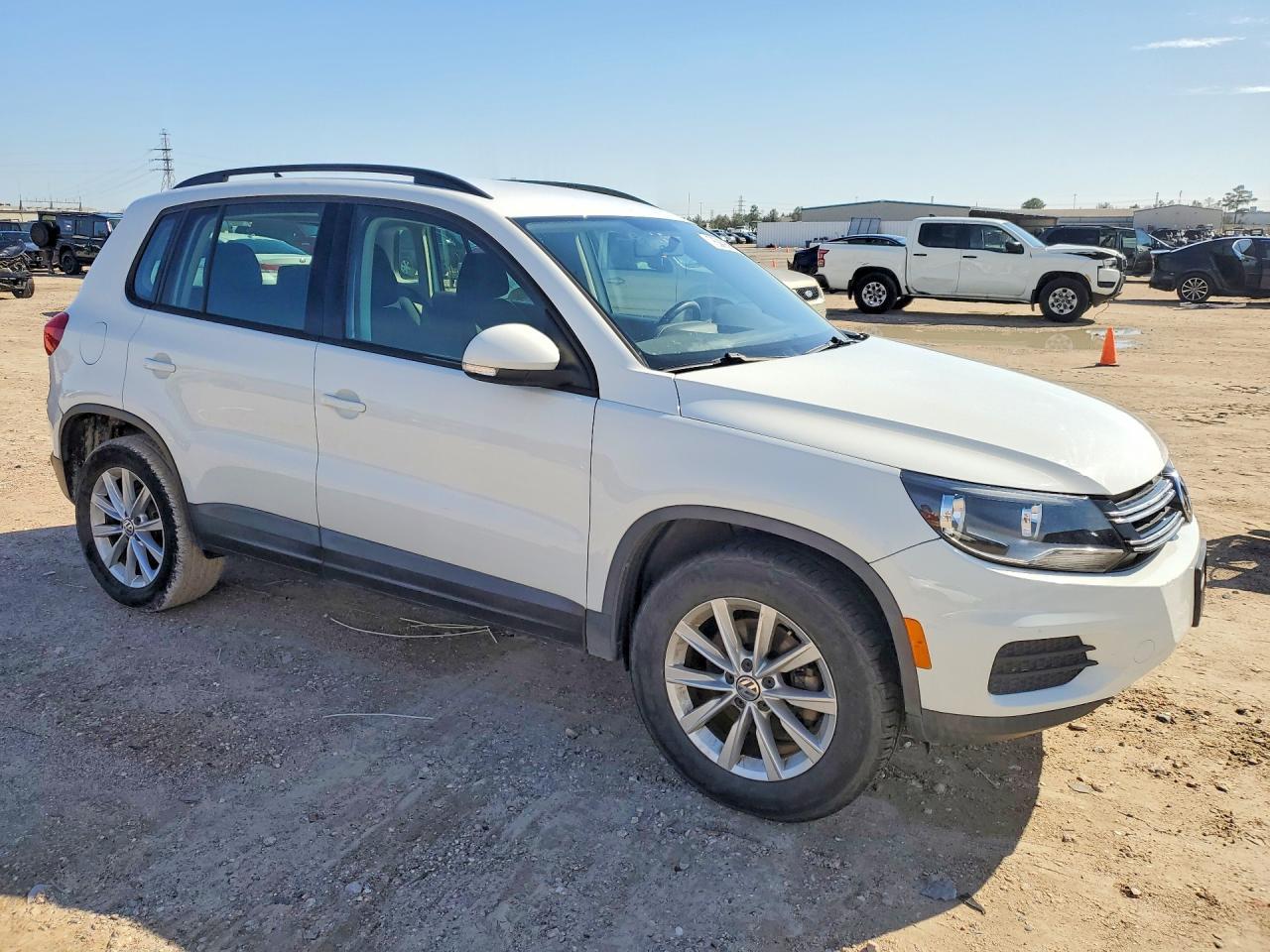 2018 Volkswagen Tiguan Limited - Image 4
