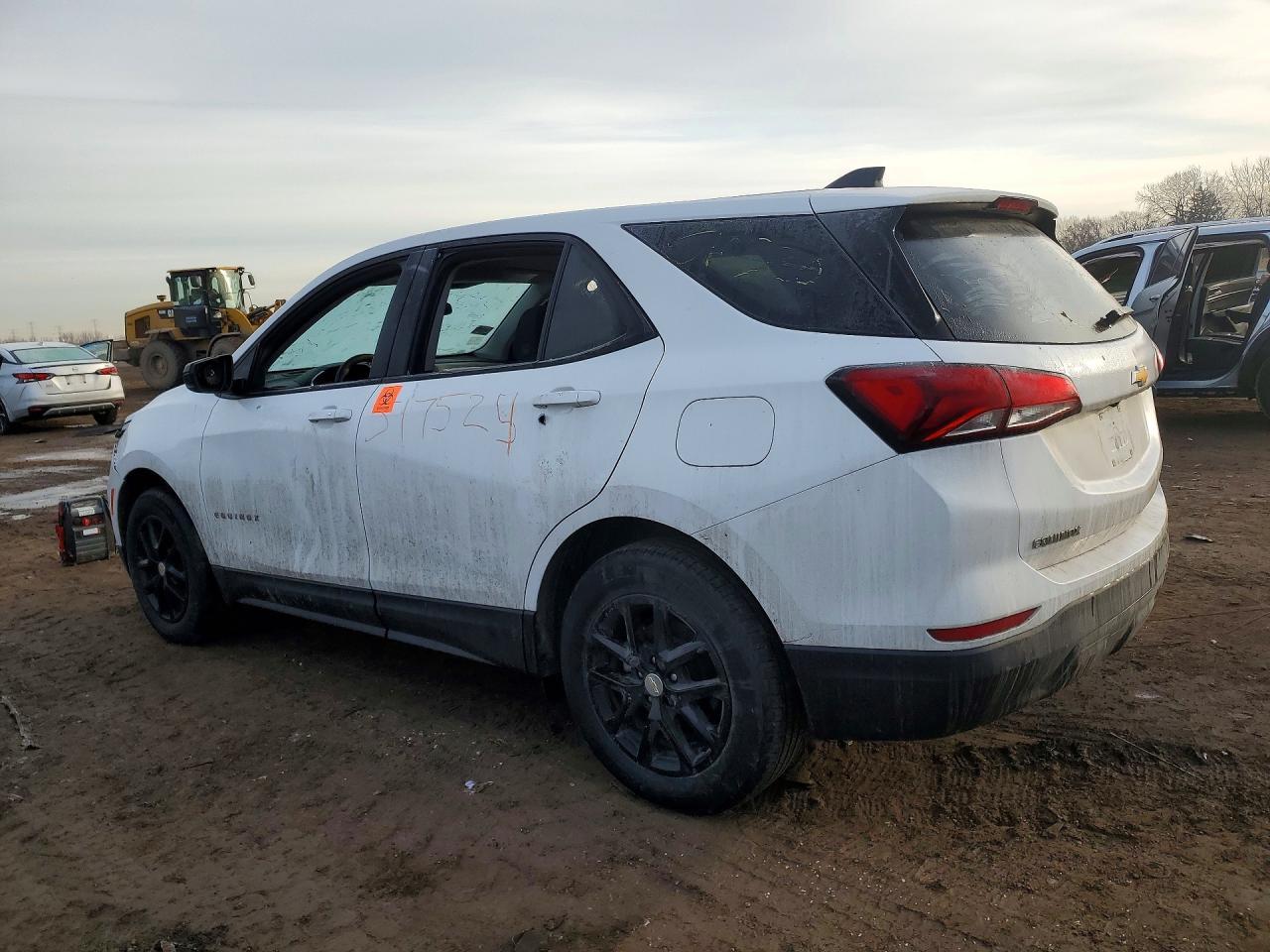 2024 Chevrolet Equinox Ls - Image 2
