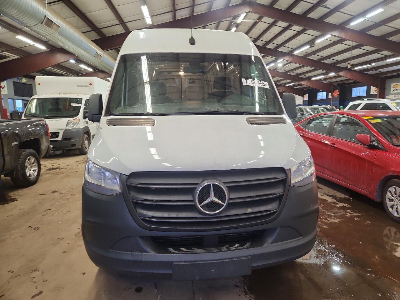 2021 Mercedes-Benz Sprinter 2500 - Фото 5