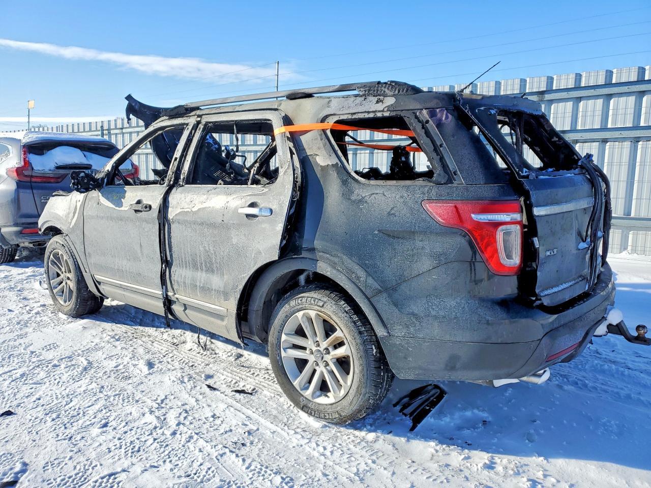 2011 Ford Explorer Xlt - Фото 2