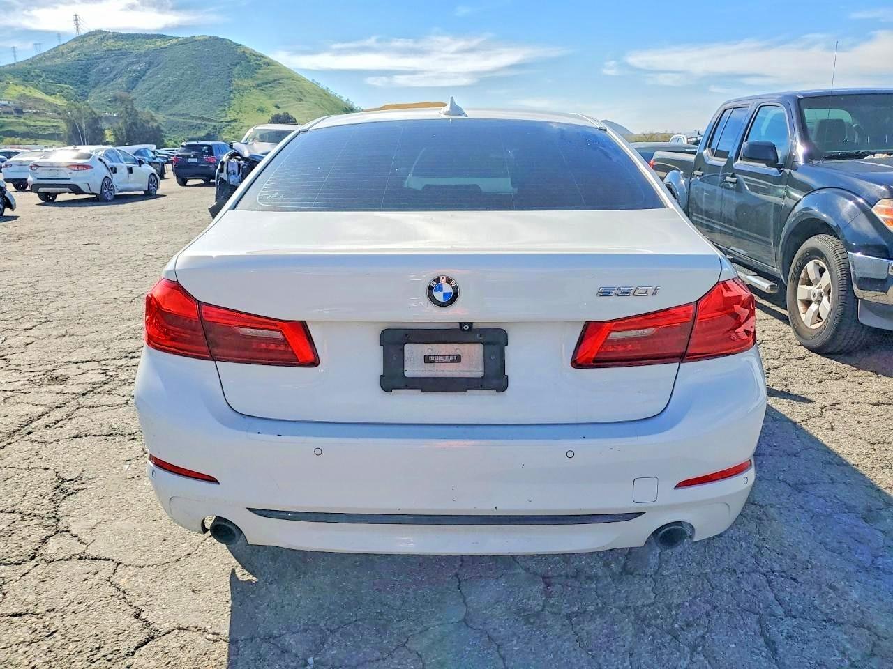 2020 BMW 530 I - Image 6