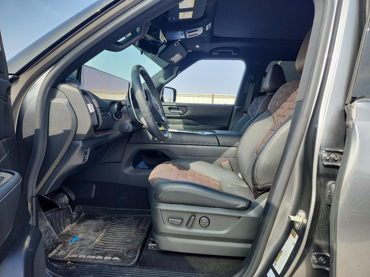 2026 Nissan Armada Platinum - Фото 7
