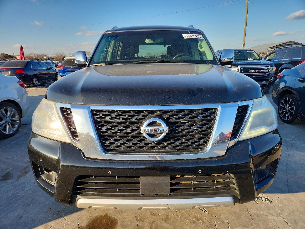2017 Nissan Armada Sv - Image 5