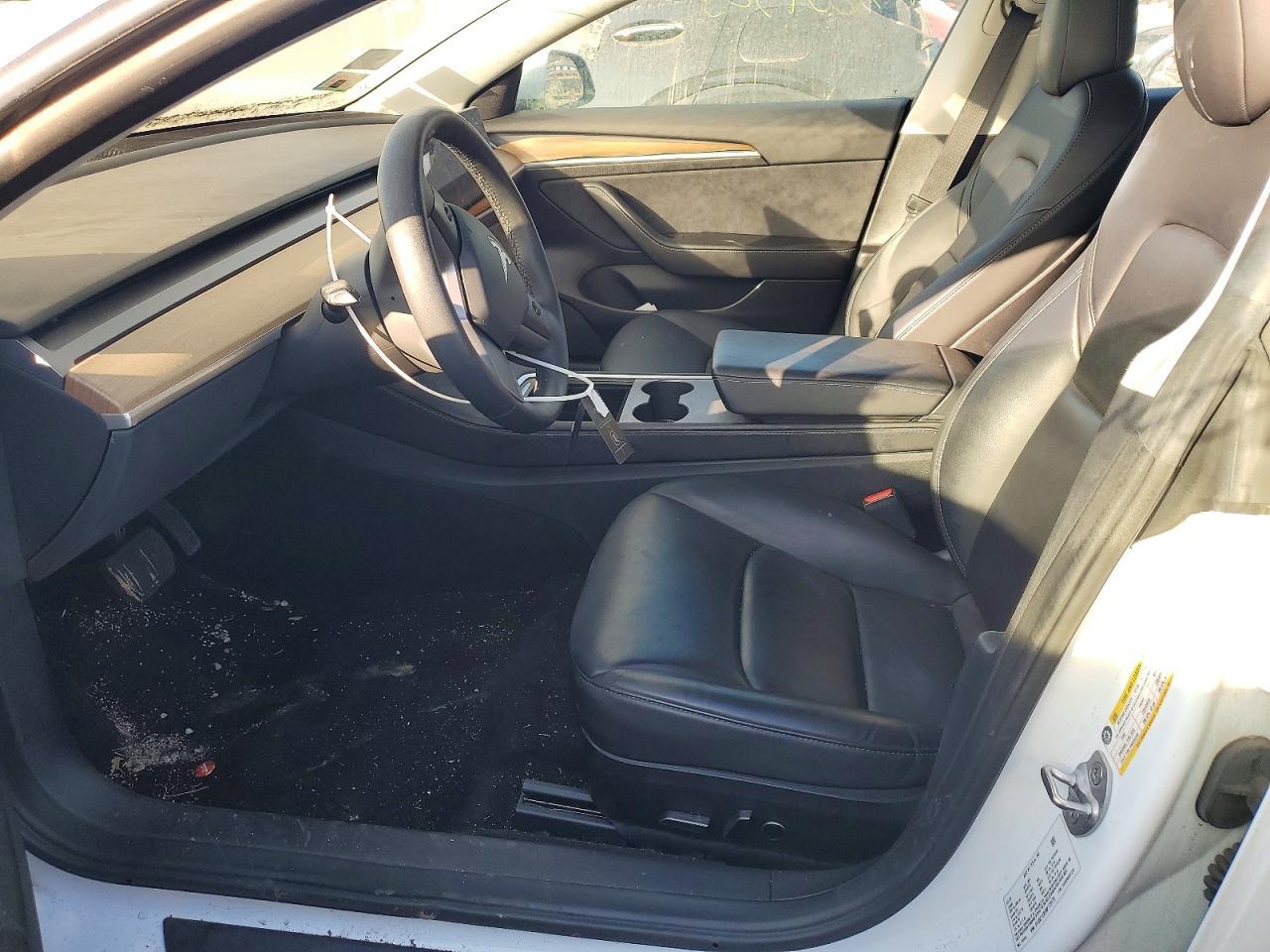 2022 Tesla Model 3 - Фото 7