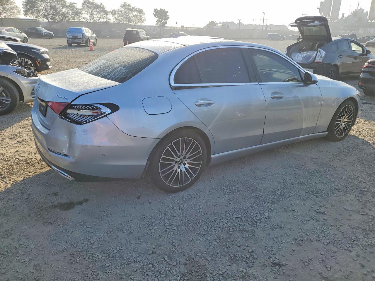 2022 Mercedes-Benz C 300 4Matic - Фото 3