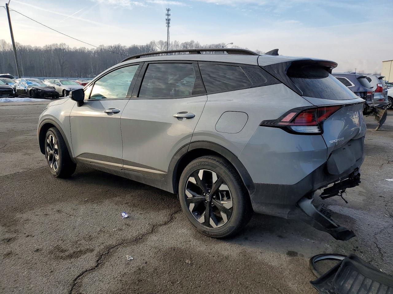 2024 Kia Sportage X Line - Image 2
