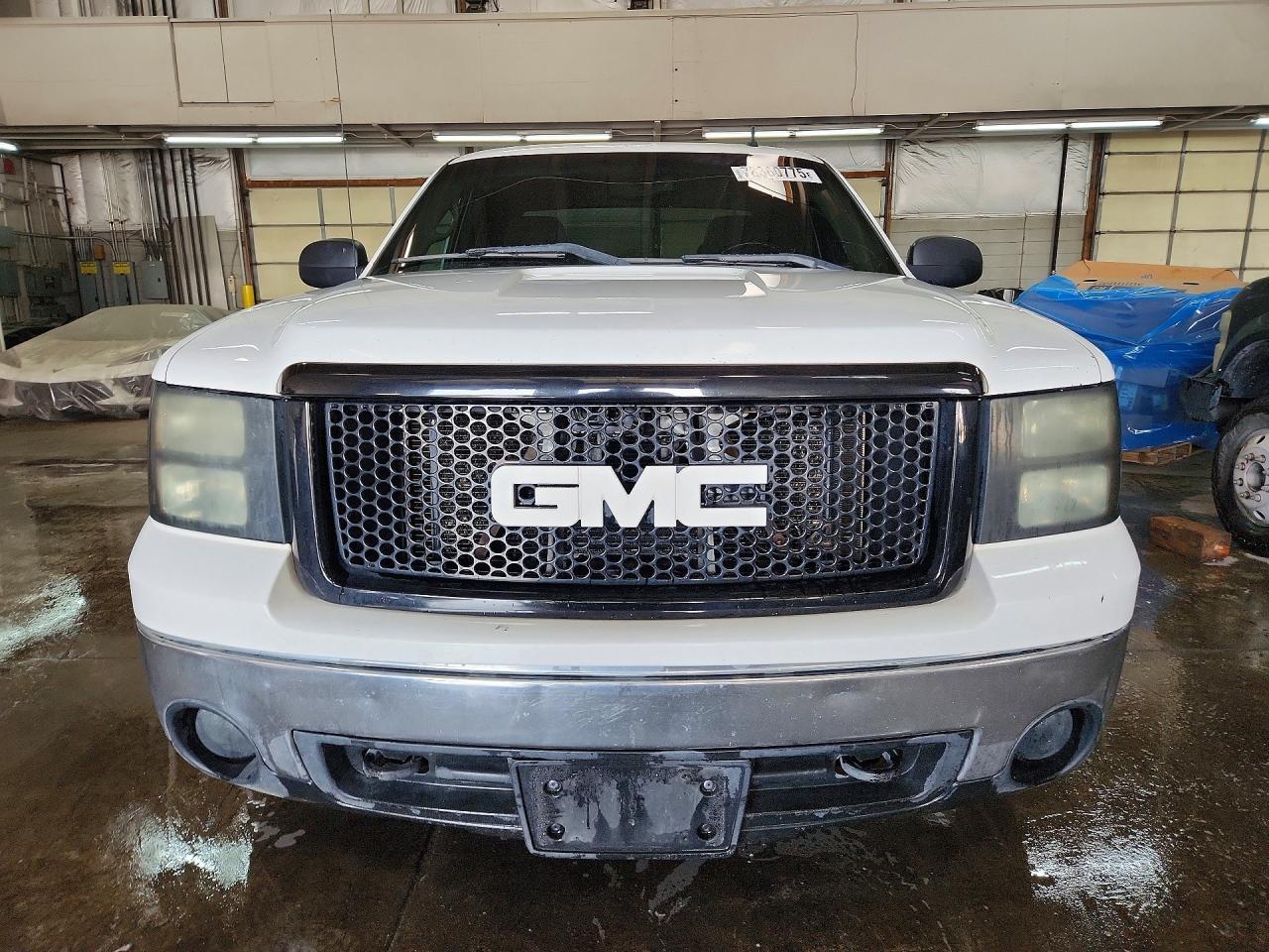 2008 GMC Sierra K1500 - Image 5