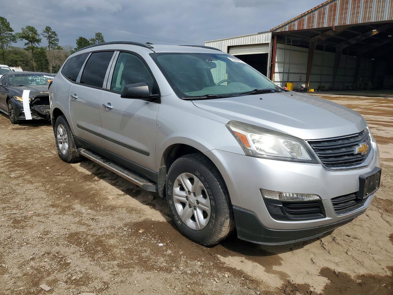 2015 Chevrolet Traverse Ls - Image 4