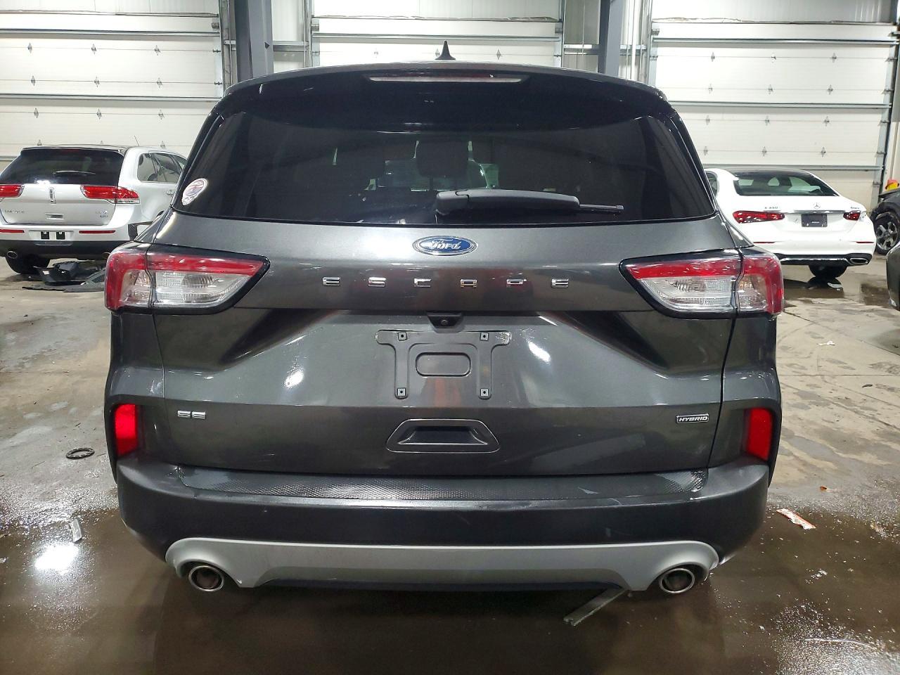 2020 Ford Escape Se Sport - Image 6
