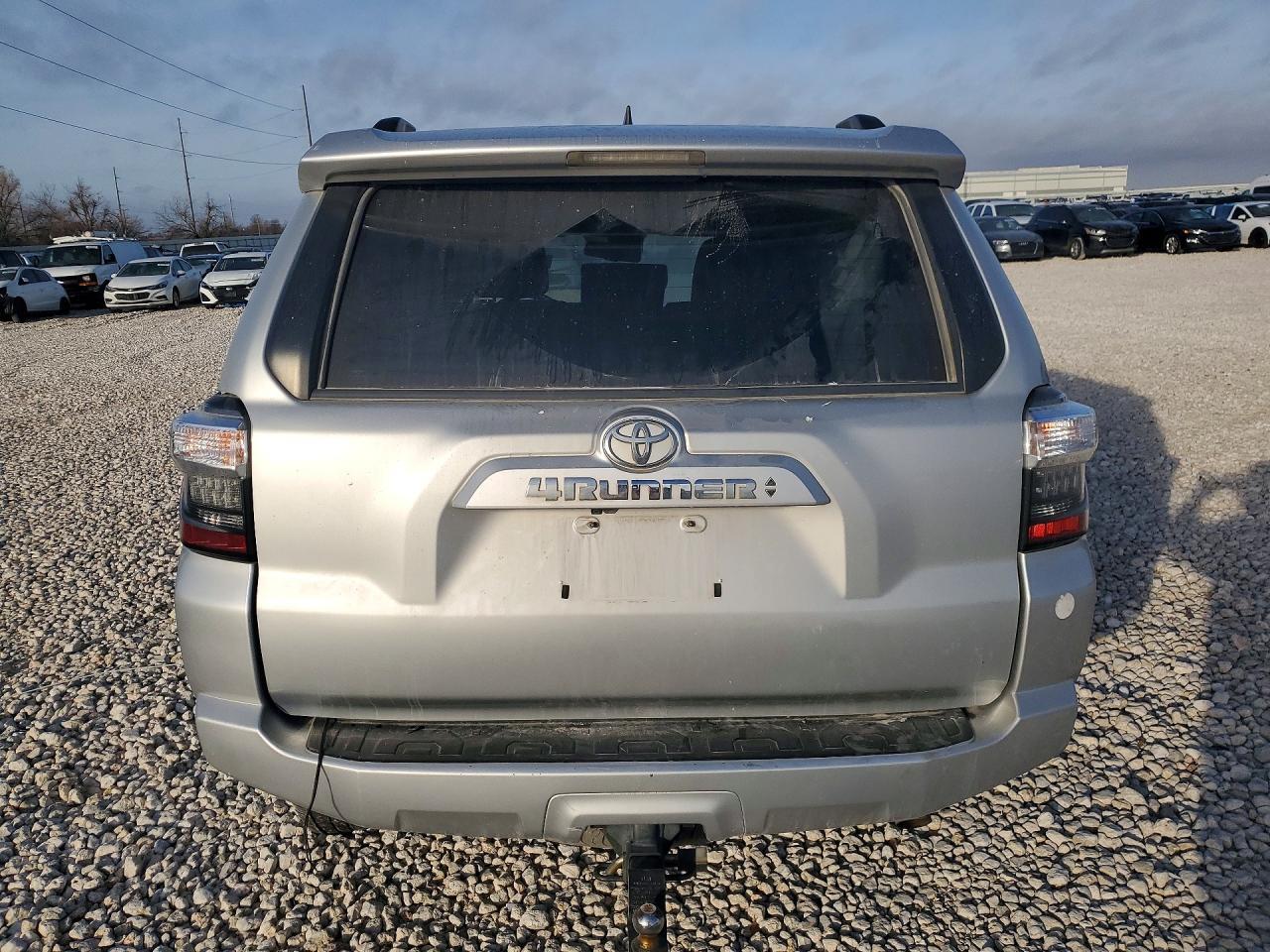 2021 Toyota 4Runner Sr5 - Фото 6
