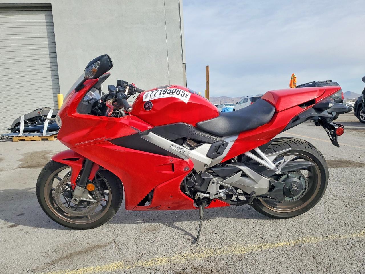 2015 Honda Vfr800 F - Фото 3