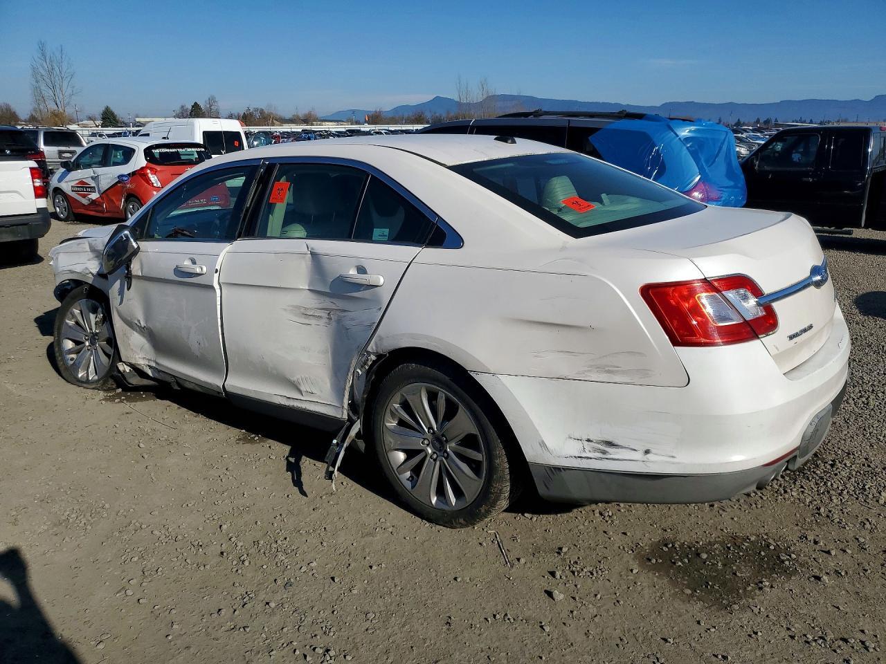 2012 Ford Taurus Limited - Фото 2