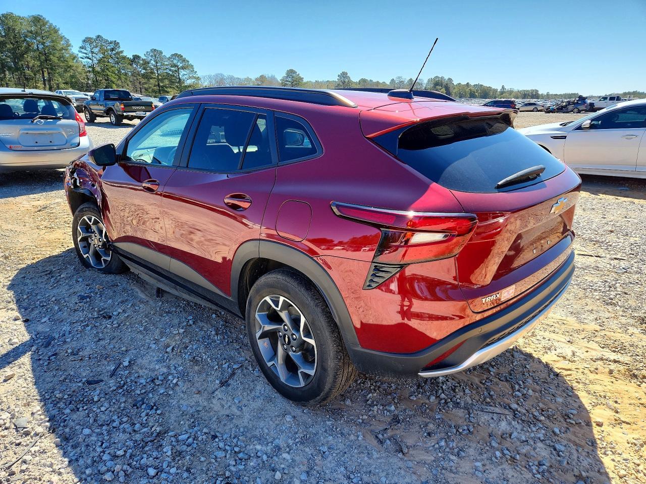 2025 Chevrolet Trax 1Lt - Image 2