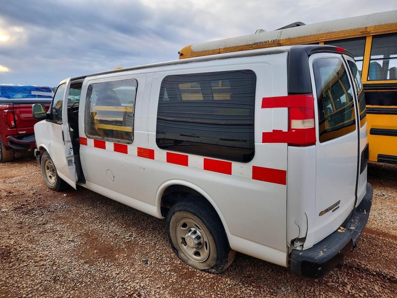 2014 Chevrolet Express G2500 - Image 2