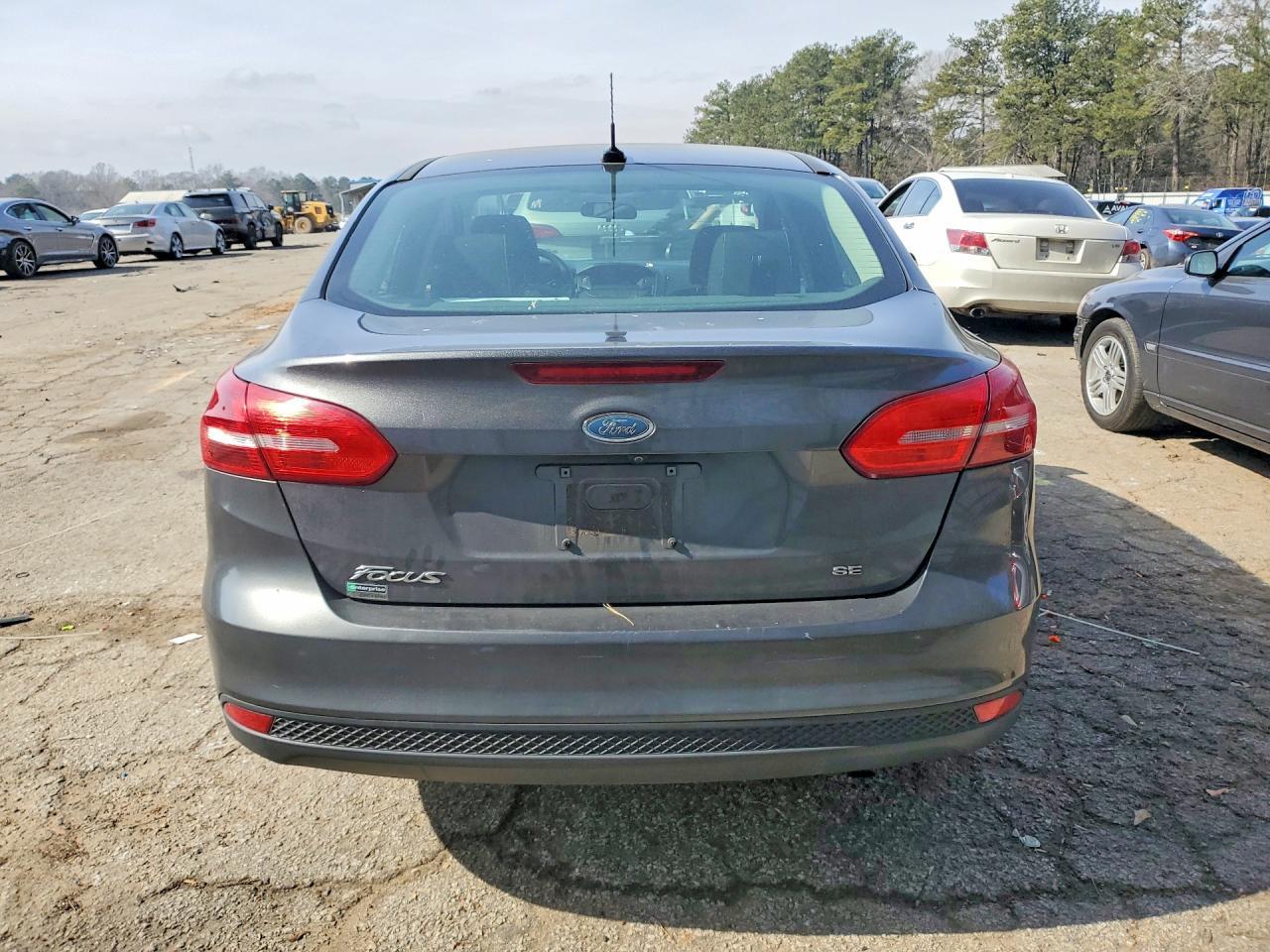 2018 Ford Focus Se - Image 6