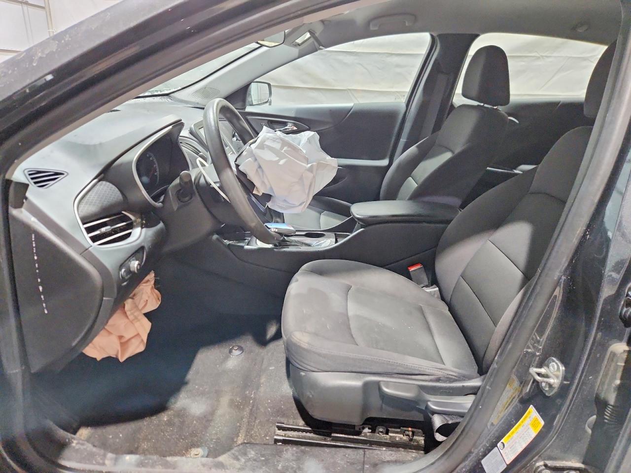 2017 Chevrolet Malibu Ls - Фото 7