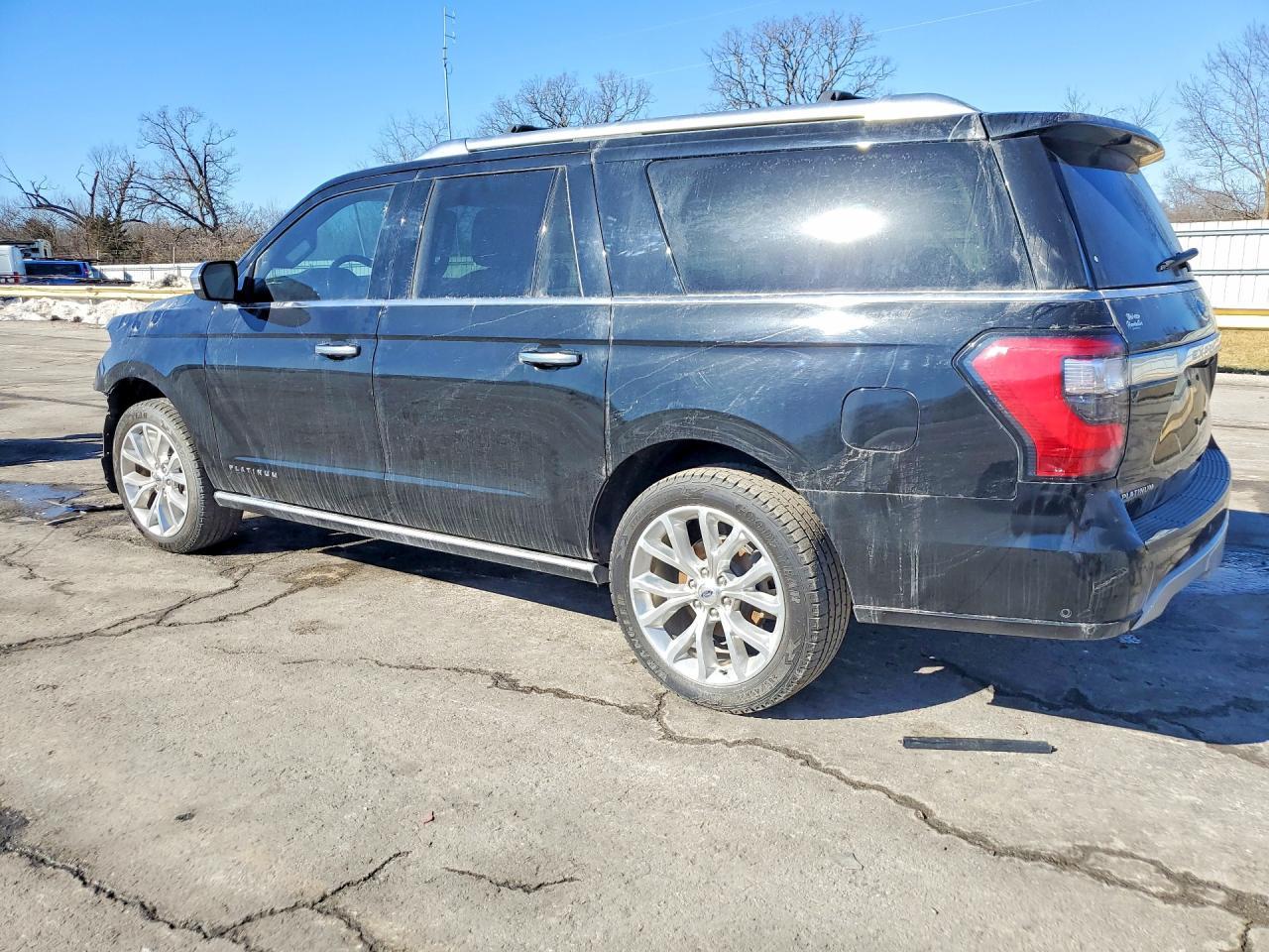 2018 Ford Expedition Max Platinum - Image 2