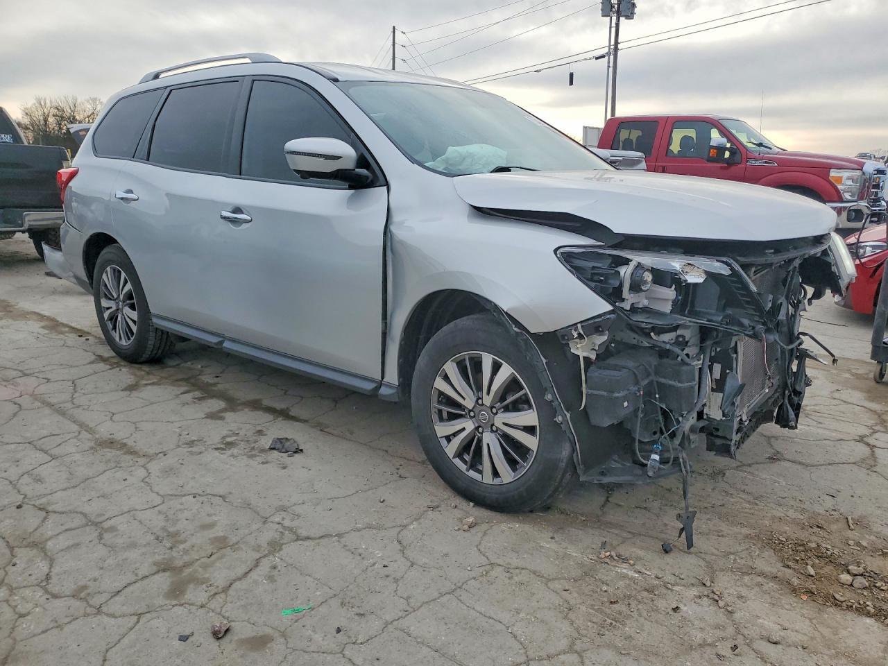 2019 Nissan Pathfinder S - Фото 4